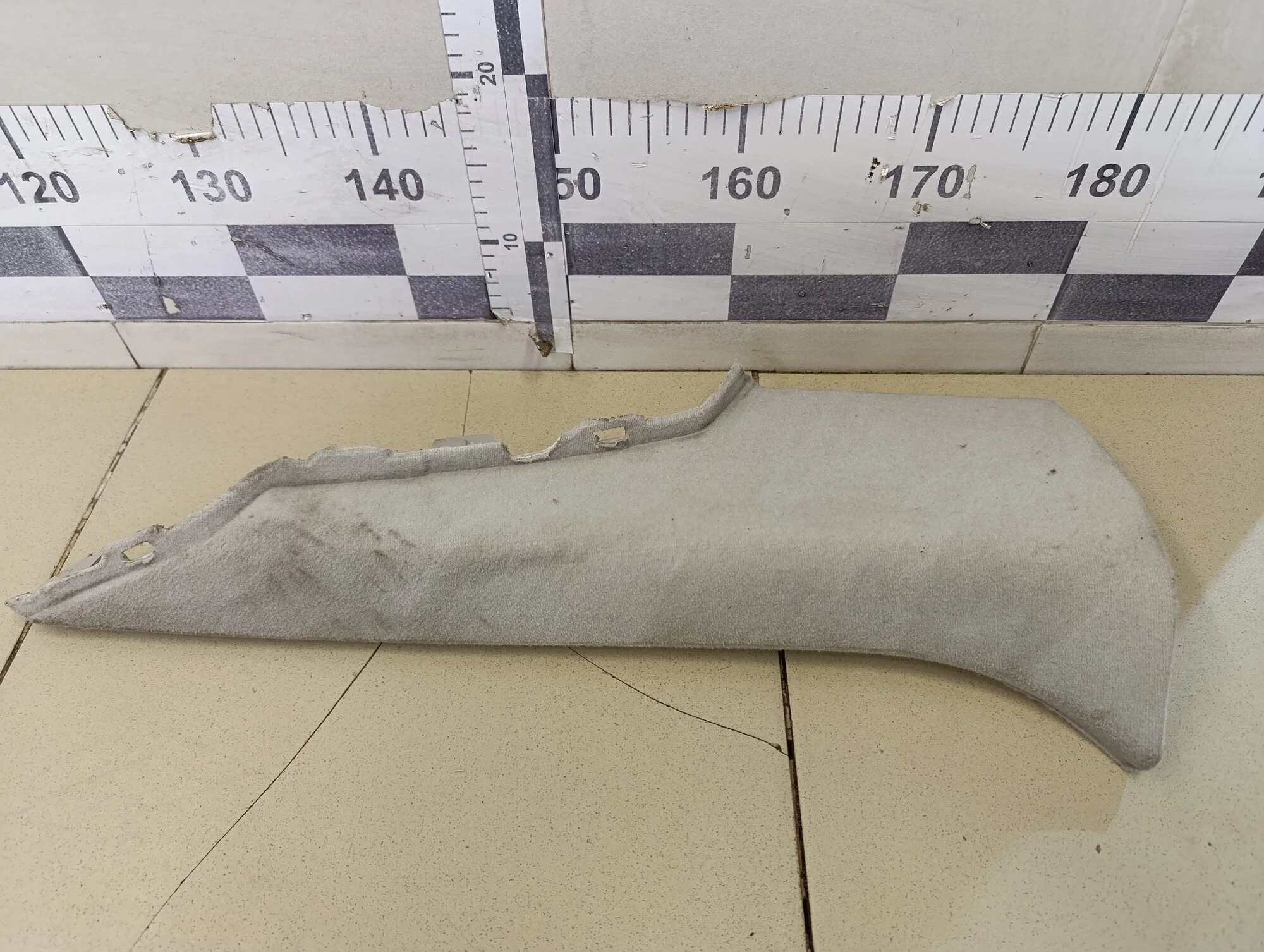 Обшивка стойки Focus II 2005-2008