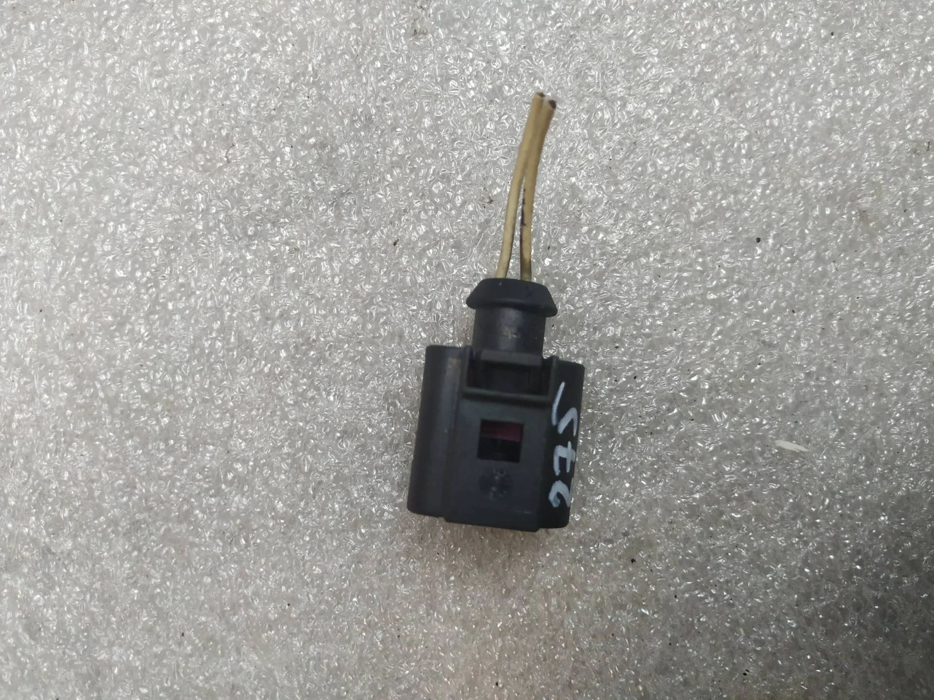 разъем (фишка) проводки Volkswagen Passat CC  2010