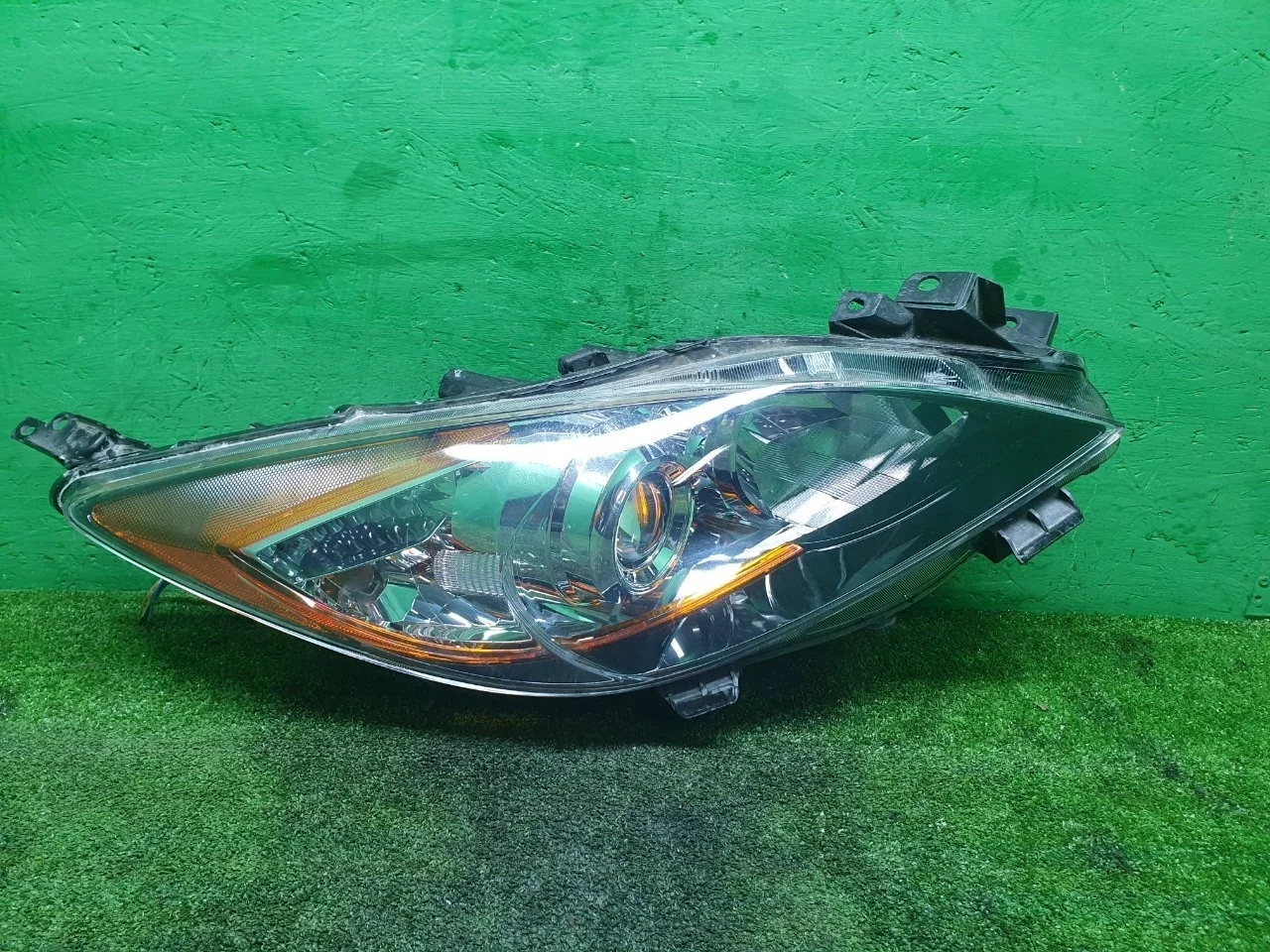 Фара галоген Mazda 3 2009-2013 BBP2510K0L BL, правая