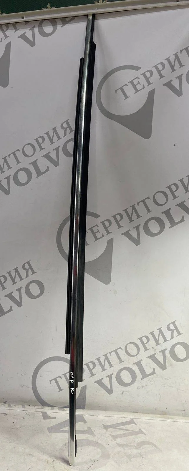 Молдинг стекла