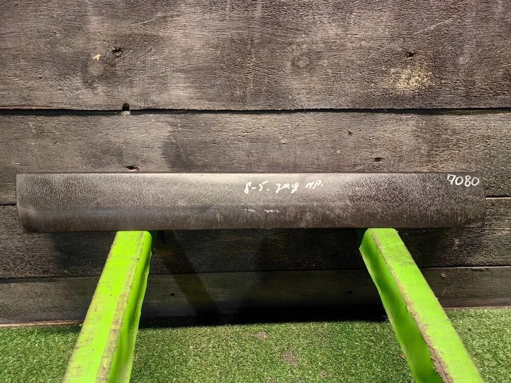 Молдинг задней левой двери VW Passat B5