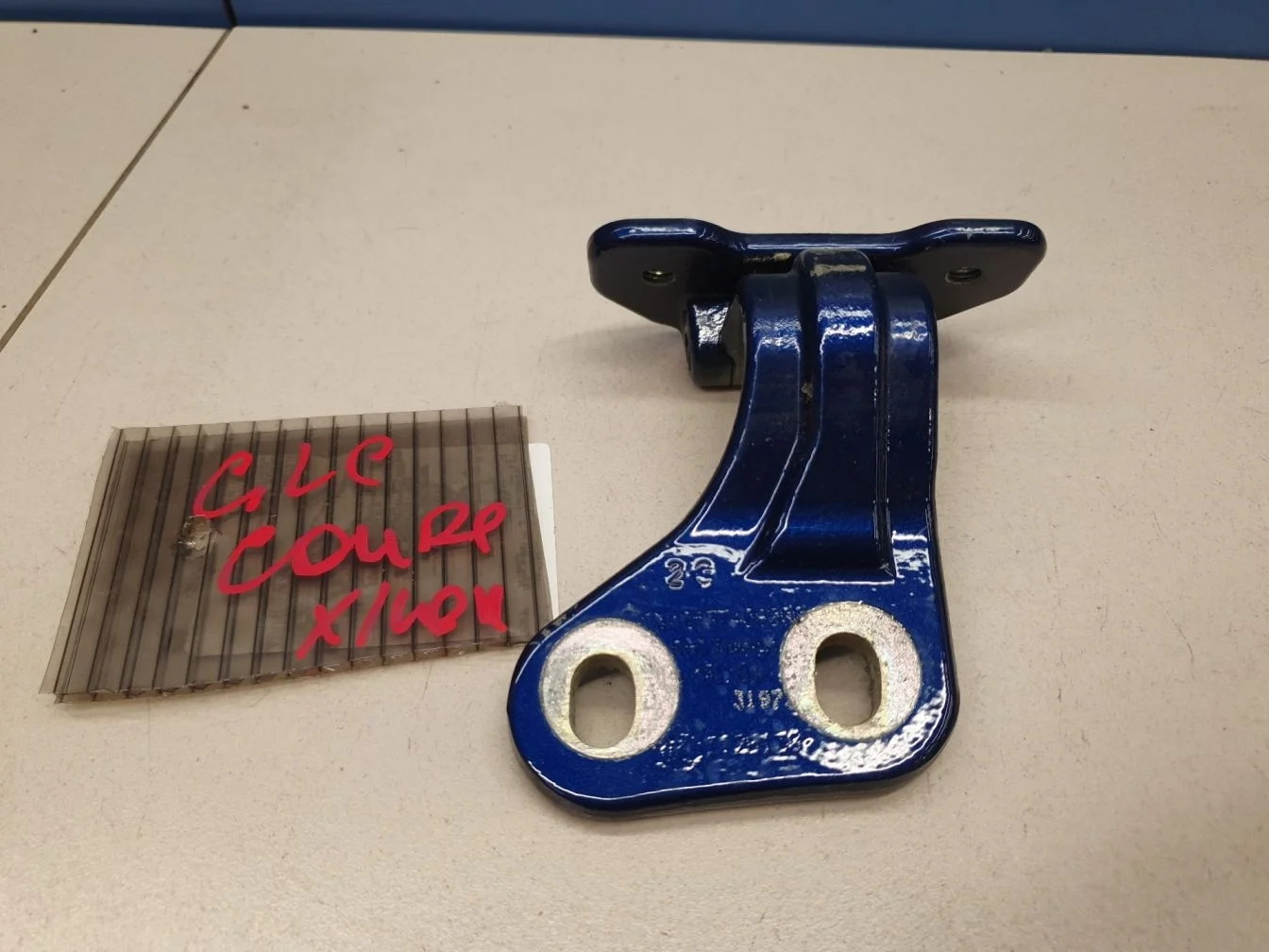 Петля двери багажника правая для Mercedes GLC-klasse C253 Coupe 2016-