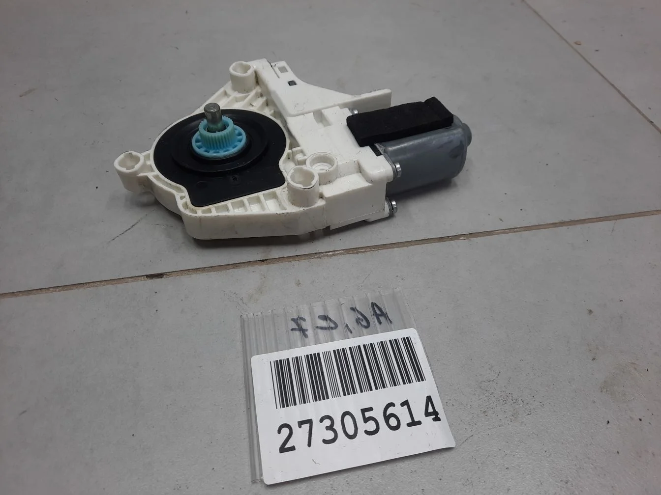 Моторчик стеклоподъёмника задний правый для Audi A6 S6 C7 2011-2018