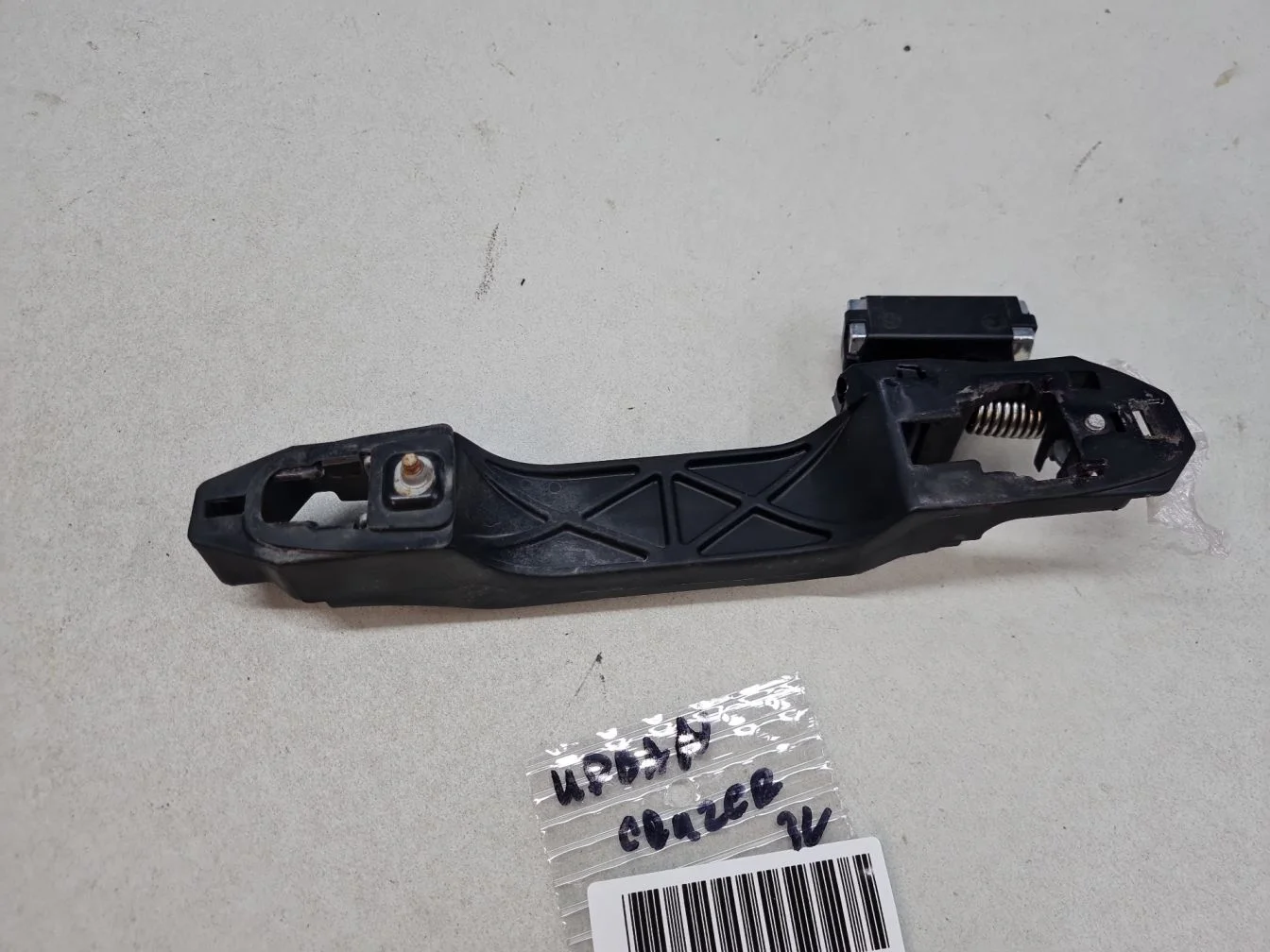 Кронштейн ручки двери левой для Toyota RAV 4 2005-2013