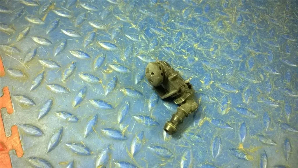 форсунка омывателя фары BMW X5 E53  M54B30 231 лс 3.0i