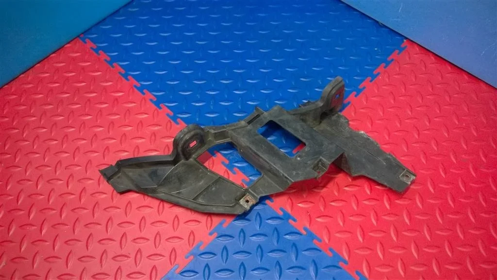 кронштейн фары BMW X5 E53  M54B30 231 лс 3.0i