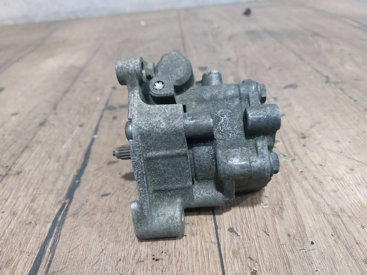 насос гидроусилителя руля Audi Q7 4L