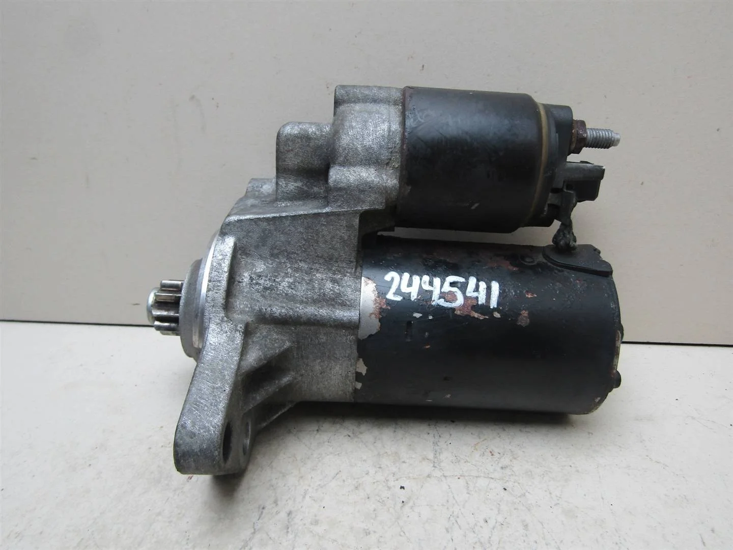 Стартер Skoda Octavia (A4 1U-) 2000-2011  [020911023F]  1.4-1.6 в Вологде