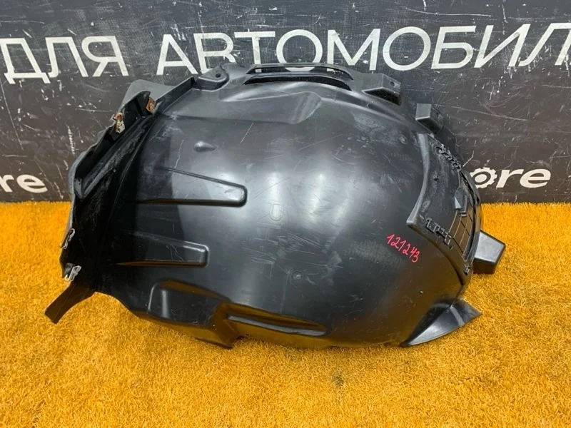 Подкрылок Mercedes-Benz M-Class 2012 A1668800605 W166 642.826, передний правый