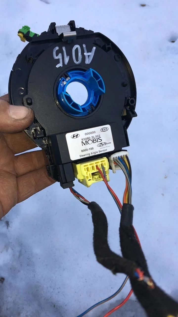 Датчик угла поворота рулевого колеса Hyundai Sant