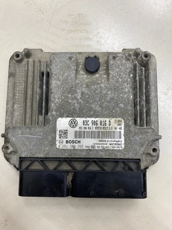 Блок управления двигателем Skoda Octavia A5 1Z