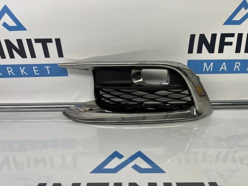 Накладка противотуманного фонаря ПТФ передняя