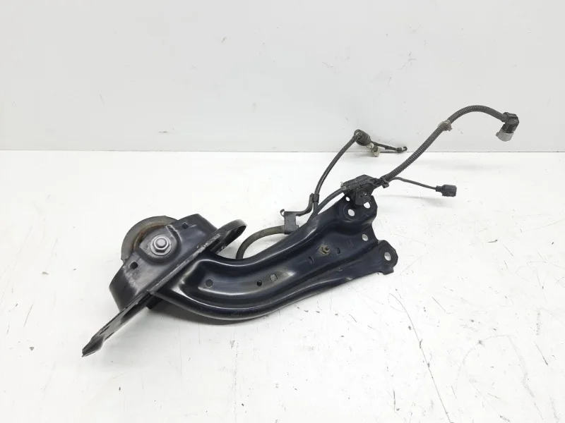 Рычаг Toyota Camry 2018-2024 V70