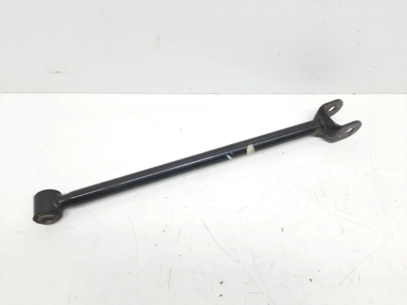 Рычаг Toyota Camry 2011-2017 V50