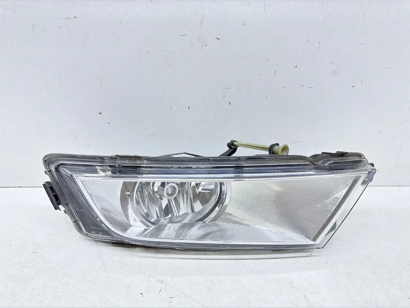 Фара противотуманная Skoda Octavia 2013-2017 A7