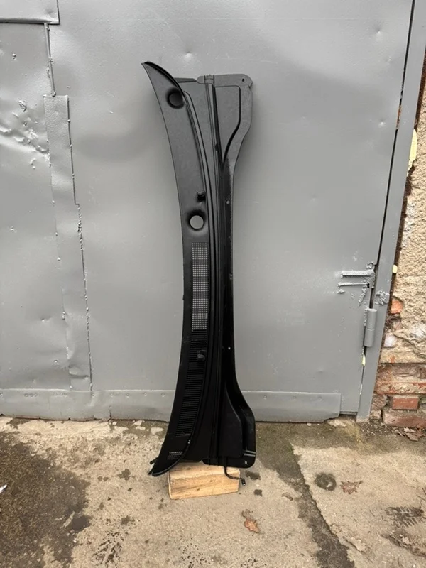 Жабо дворников Hyundai Creta 1