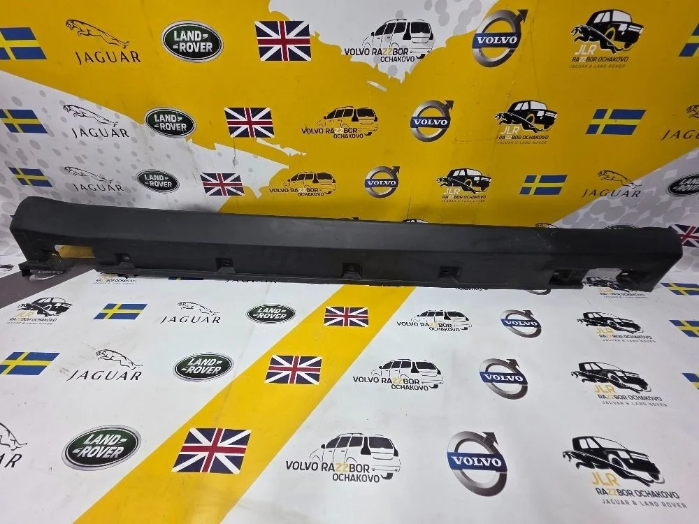 Накладка порога правая Mercedes-Benz ML W164 M-класс W164 (2005—2008)  2006