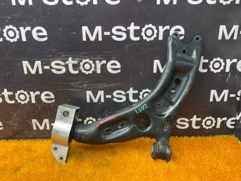 Рычаг подвески нижний Volkswagen Passat 2012 5N0407151 B7 CAX, передний левый