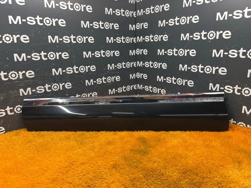 Молдинг на дверь Volkswagen Touareg 2011 7P6854939H 7P CGRA, передний левый