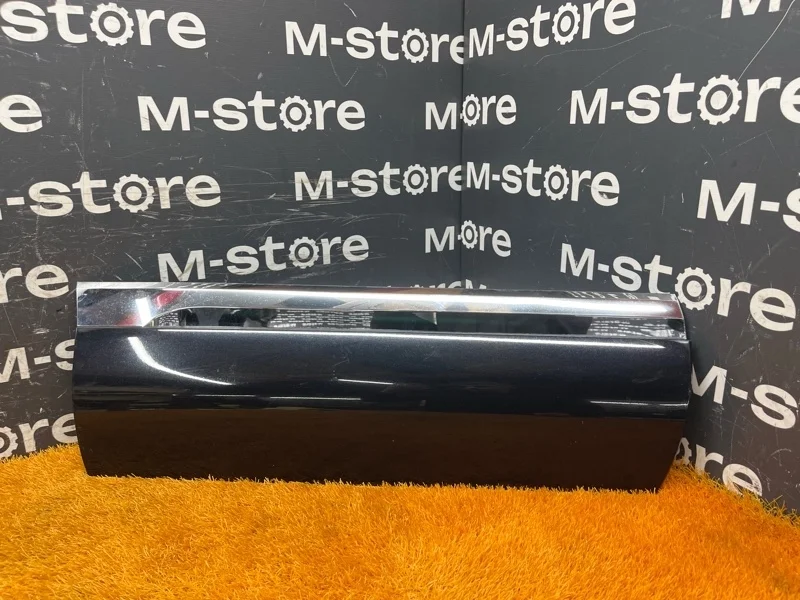 Молдинг на дверь Volkswagen Touareg 2011 7P6854950H 7P CGRA, задний правый