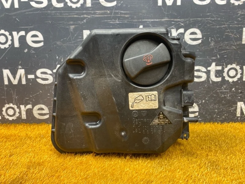 Бачок расширительный Audi Q7 2008 7L0121407E 4L BAR