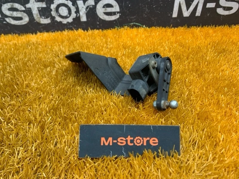 Датчик высоты дорожного просвета Audi A4 2006 8E0907503 B7/8E BFB, передний