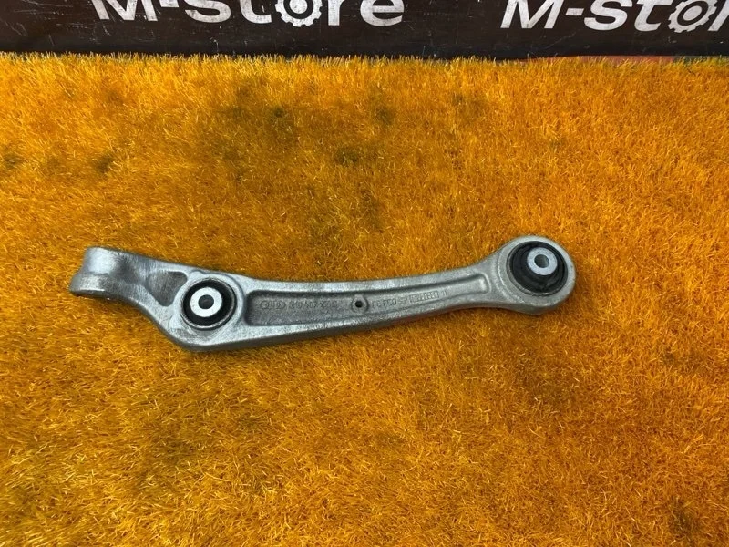 Рычаг подвески нижний Audi A4 2010 8K0407156B B8/8K CDHB, передний правый