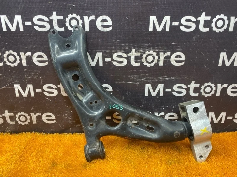 Рычаг подвески нижний Volkswagen Passat 2012 5N0407152 B7 CAX, передний правый