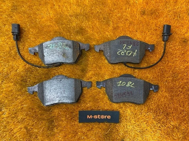 Колодки тормозные Audi A4 2006 8E0698451L B7/8E BFB, передние