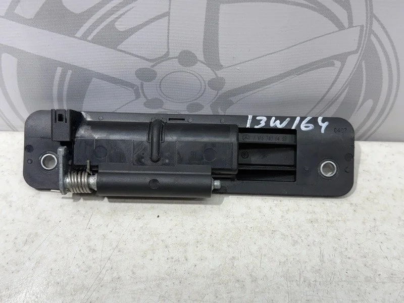 Ручка крышки багажника Mercedes-benz ML 2007 W164