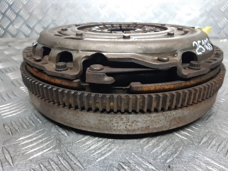 Комплект сцепления Volkswagen Passat B7