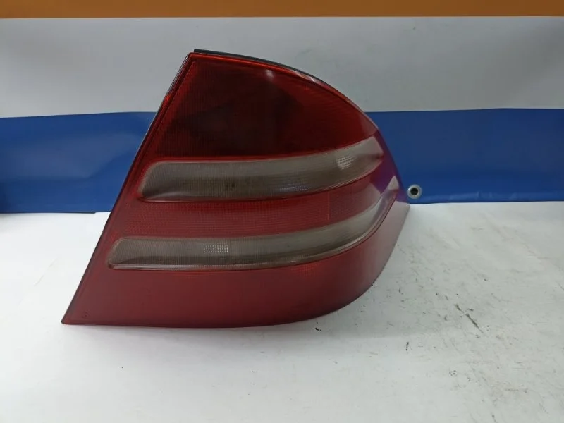 Фонарь Mercedes-Benz S-Class 2002 A2208200264 W220, задний правый