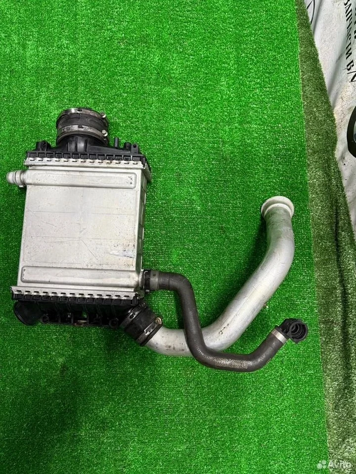 Интеркулер m276 mercedes a2760900214 оригинал