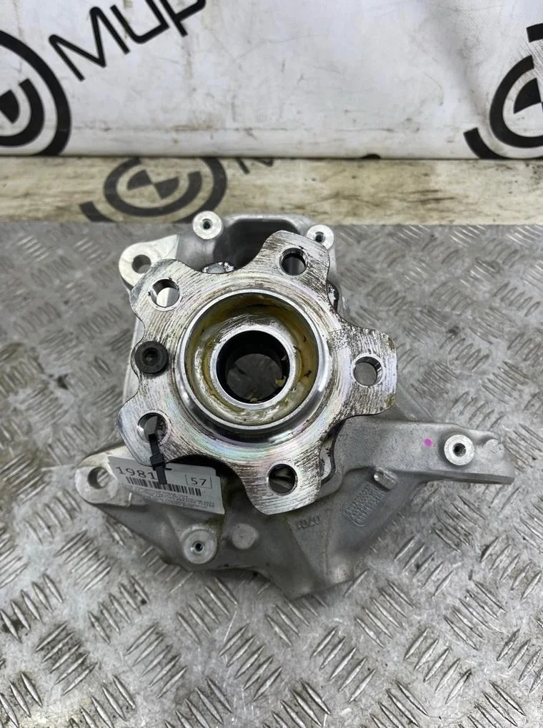 Кулак поворотный BMW X4 xDrive20d LCI 2023 G02