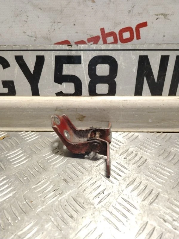 Петля двери Mazda Cx-5 2015 KD5359210 KE SHY1