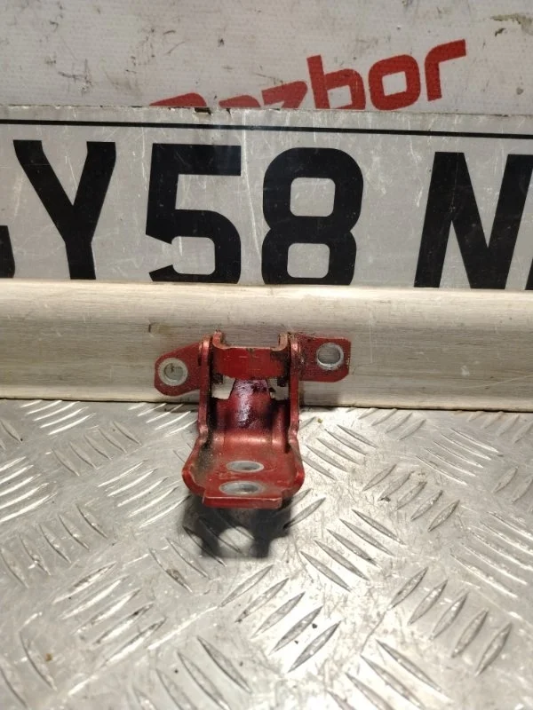 Петля двери Mazda Cx-5 2015 KD5359210 KE SHY1