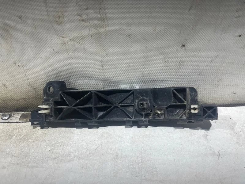 Кронштейн крыла передний левый Hyundai ix35