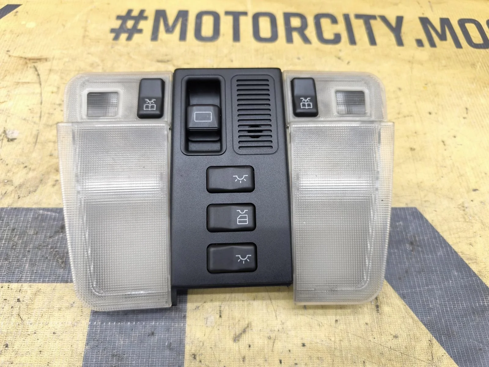 Плафон салона Mercedes-Benz -Class W140