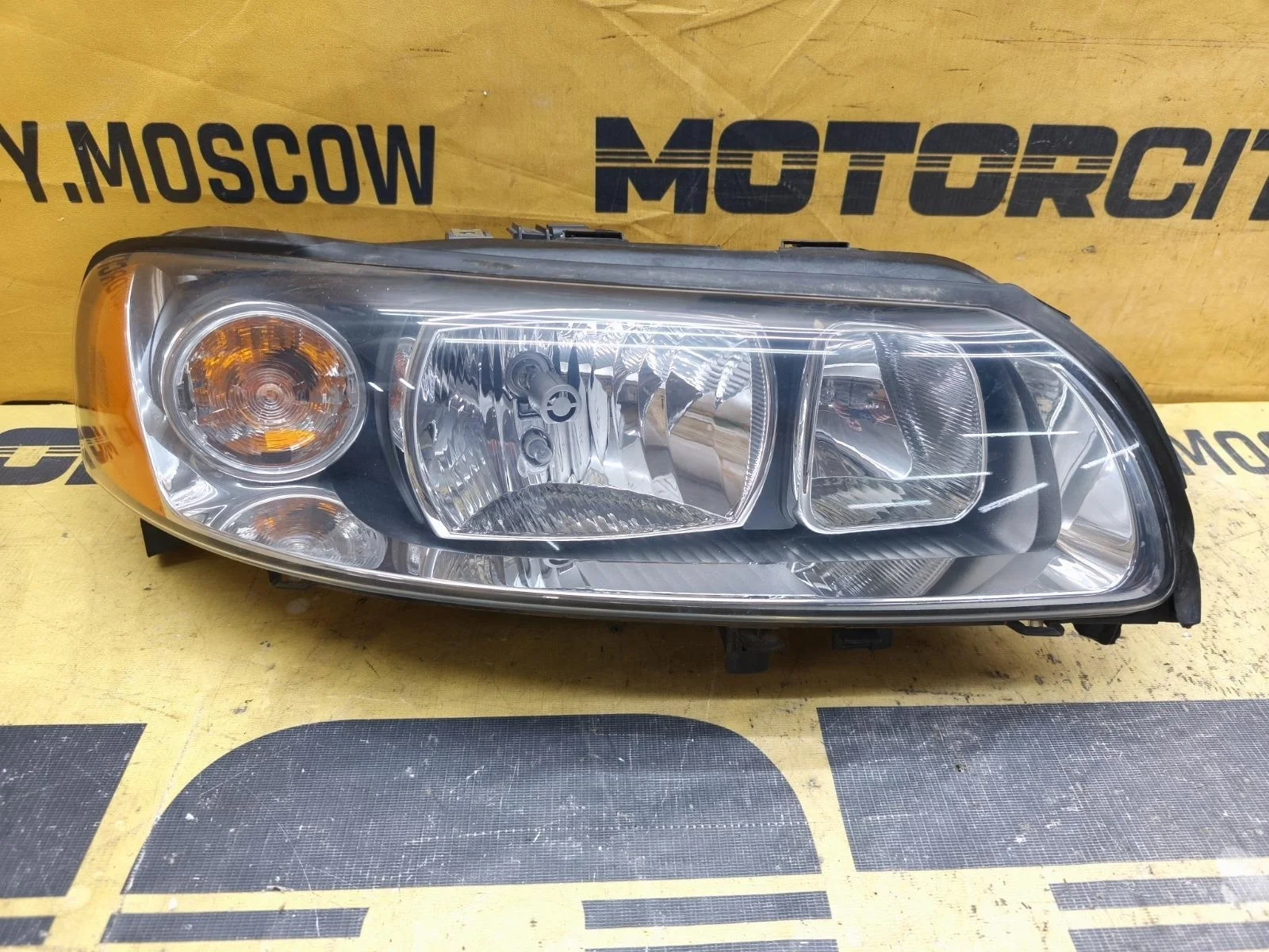 Фара VOLVO S60 2005