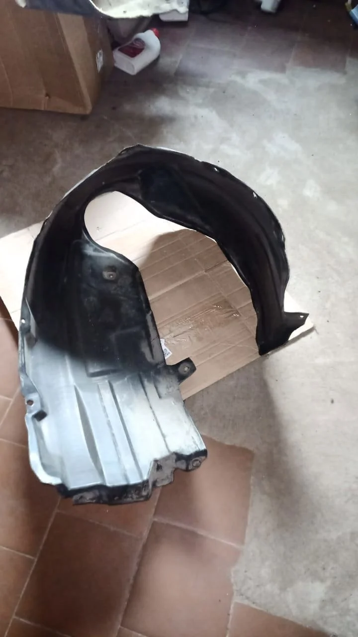 Локер передний левый Toyota Camry XV50 (2011—2014)