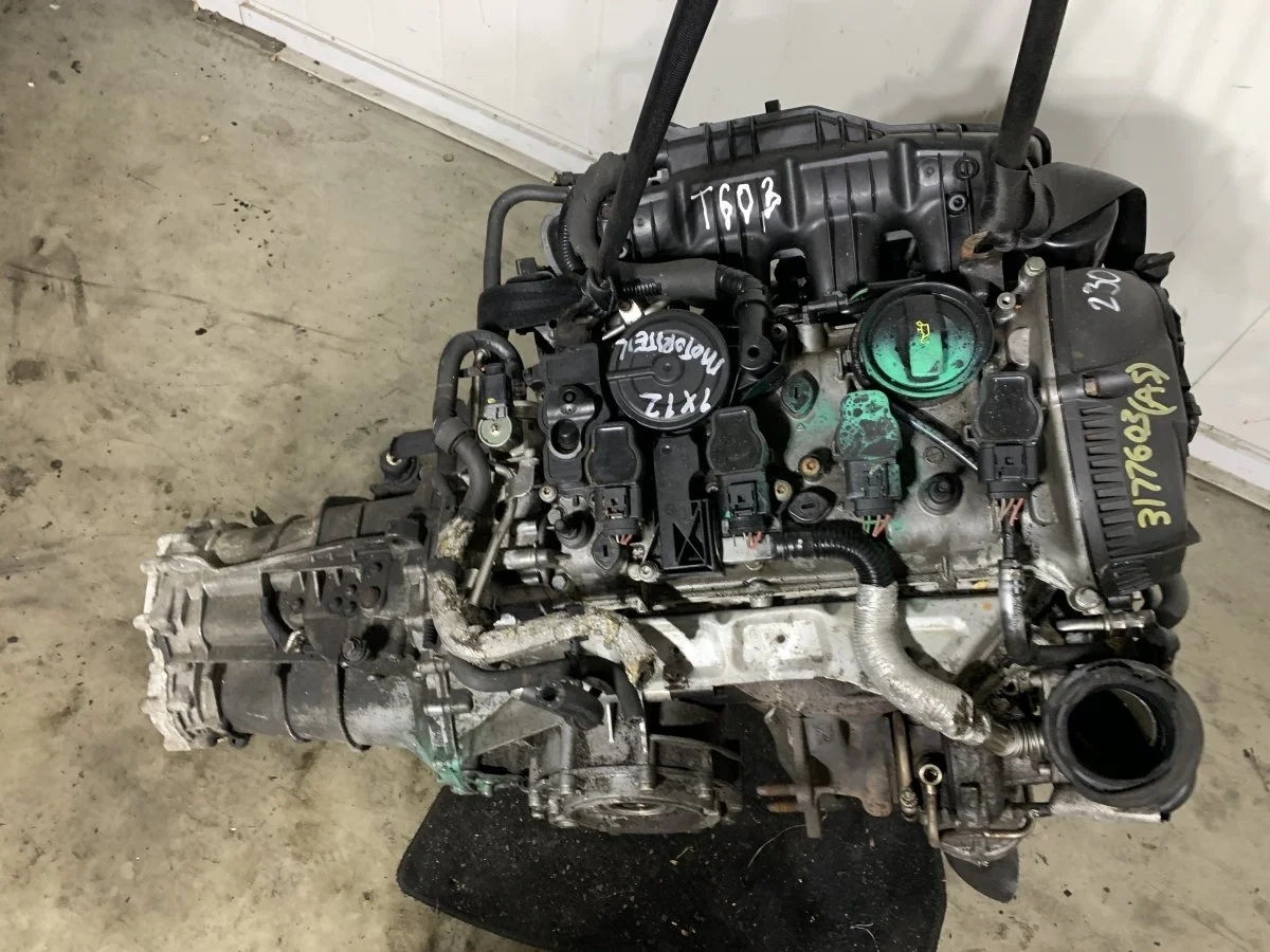 Двигатель Audi A4 B8 (2007—2012) CDHA 1.8 i бензин Передний