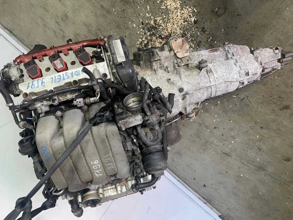 Двигатель Audi A4 A4 B7 (8EC) 2004 - 2008 AUK 3.2 i бензин Полный