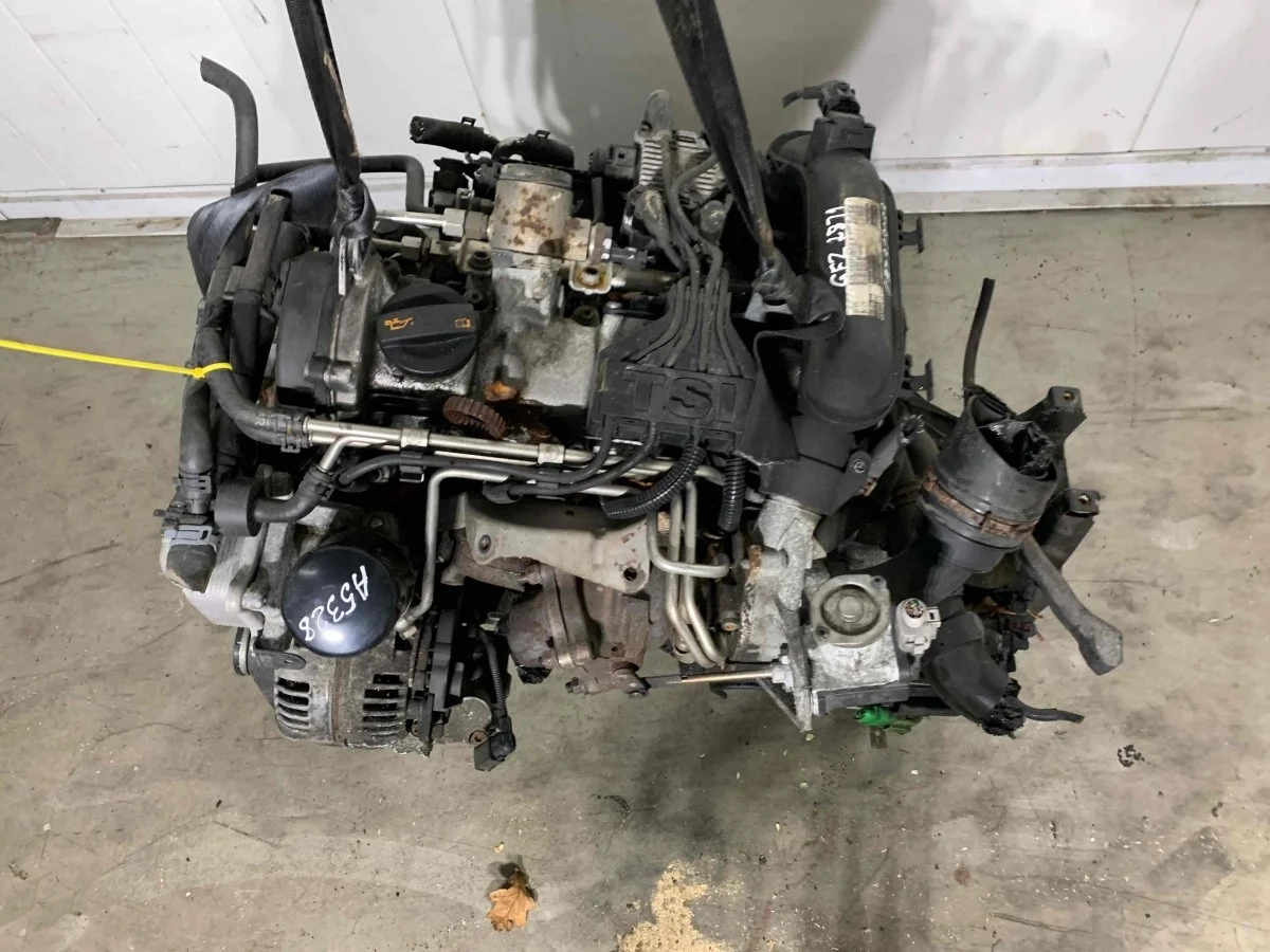 Двигатель SEAT Ibiza IV (2008—2012) CBZB 1.2 i бензин Передний