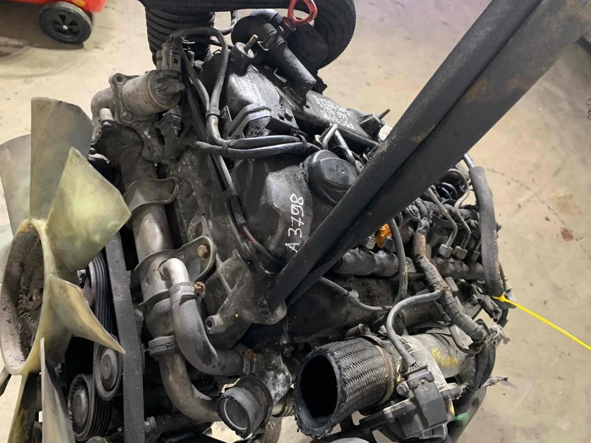 Двигатель SsangYong Rodius 1 поколение 2004 - 2007 665.926 2.7 CDI дизель Полный