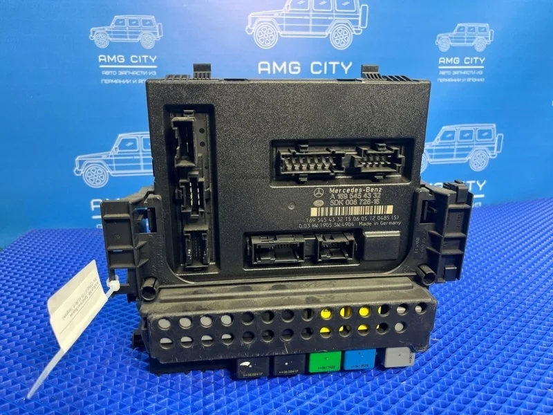 Блок предохранителей Mercedes-Benz A-Class 1999 A1695454332 W169 M266940, передний