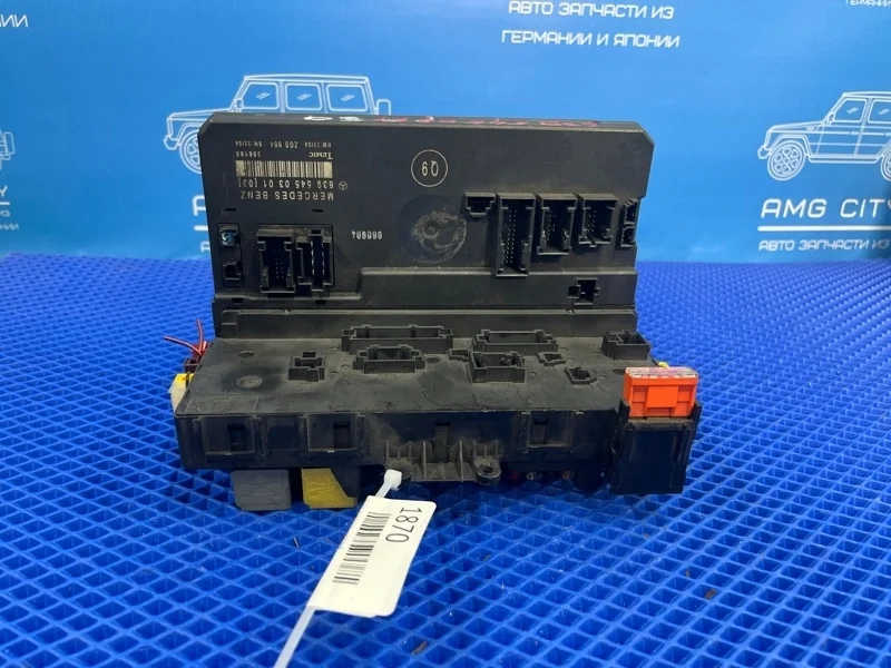 Блок предохранителей Mercedes-Benz Viano 2008 A6395450301 W639 M112976, передний