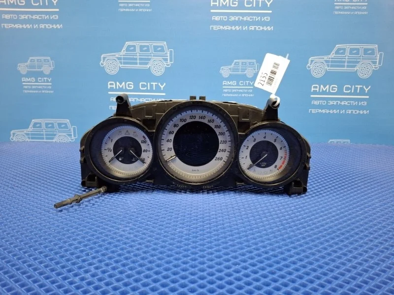 Панель приборов Mercedes-Benz C-Class 2010 A2049003508 W204 М271952