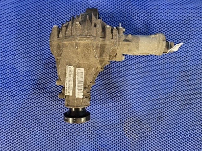 Редуктор Mercedes-Benz Gl-Class 2015 A1663300300 X166 М276821, передний