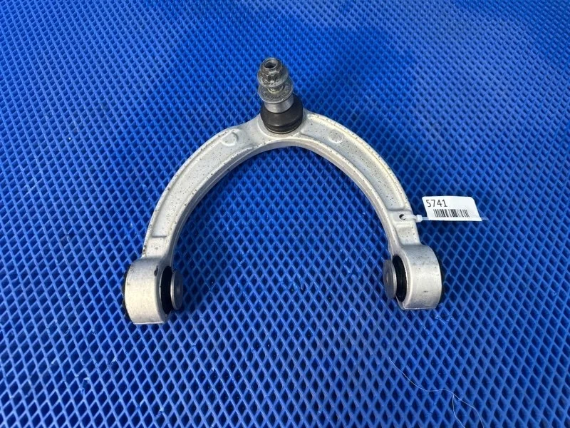 Рычаг передней подвески Mercedes-Benz Gle-Class 2016 A1663330000 W166 OM642826, передний правый