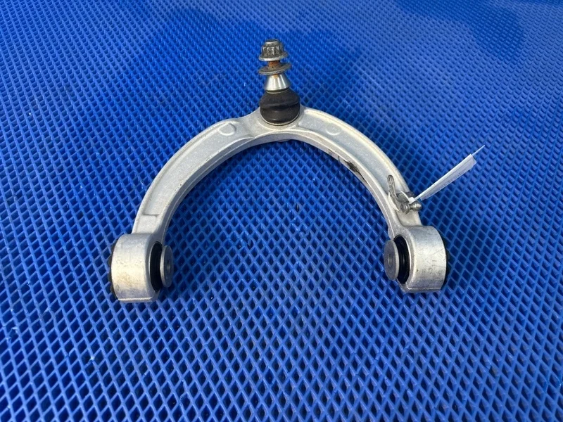 Рычаг передней подвески Mercedes-Benz Gle-Class 2016 A1663330000 W166 OM642826, передний правый